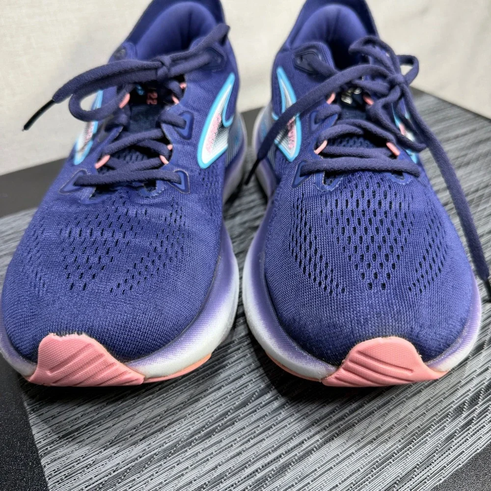 Brooks wear scuffs